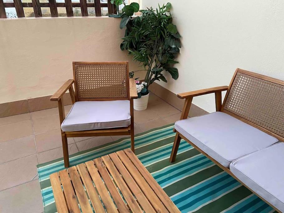 Atico Santa Lucia Terraza Y Parking Gratuitos Lägenhet Alcalá de Guadaira Exteriör bild